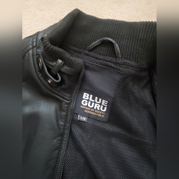 Like New - Faux leather jacket - Picture 3 of 4